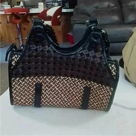 BEAUTIFUL HANDMADE BROWN AND BEIGE
Woven Shoulder Bag - Picture 1 of 11